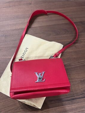 LOUIS VUITTON Lockme II BB Leather Shoulder Bag EXCELLENT